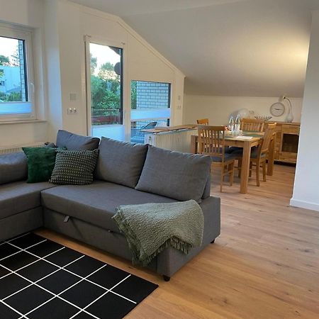 --Renoviert-- Ruhige 1-Zimmer Einliegerwohnung Mit Kueche Und Bad In Grossburgwedel Buitenkant foto