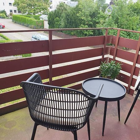 --Renoviert-- Ruhige 1-Zimmer Einliegerwohnung Mit Kueche Und Bad In Grossburgwedel Buitenkant foto