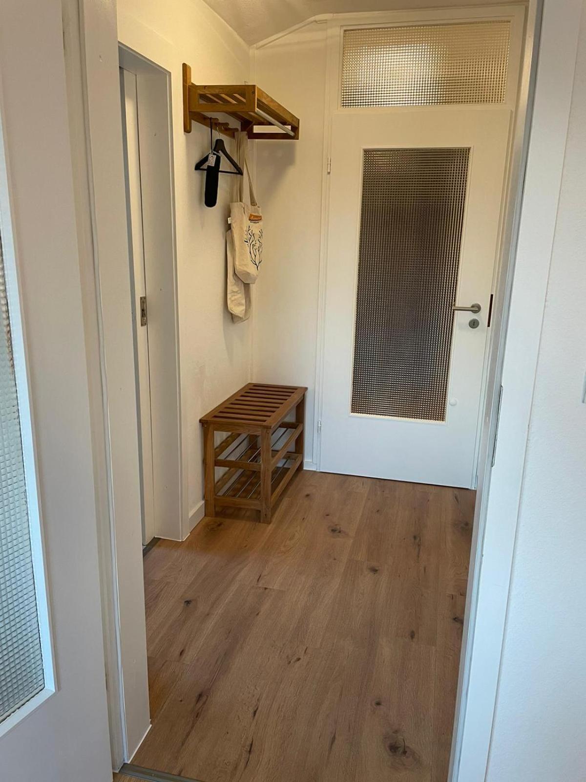 --Renoviert-- Ruhige 1-Zimmer Einliegerwohnung Mit Kueche Und Bad In Grossburgwedel Buitenkant foto